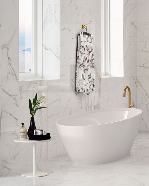 Classical Calacatta Gloss Wall - 700 x 350mm