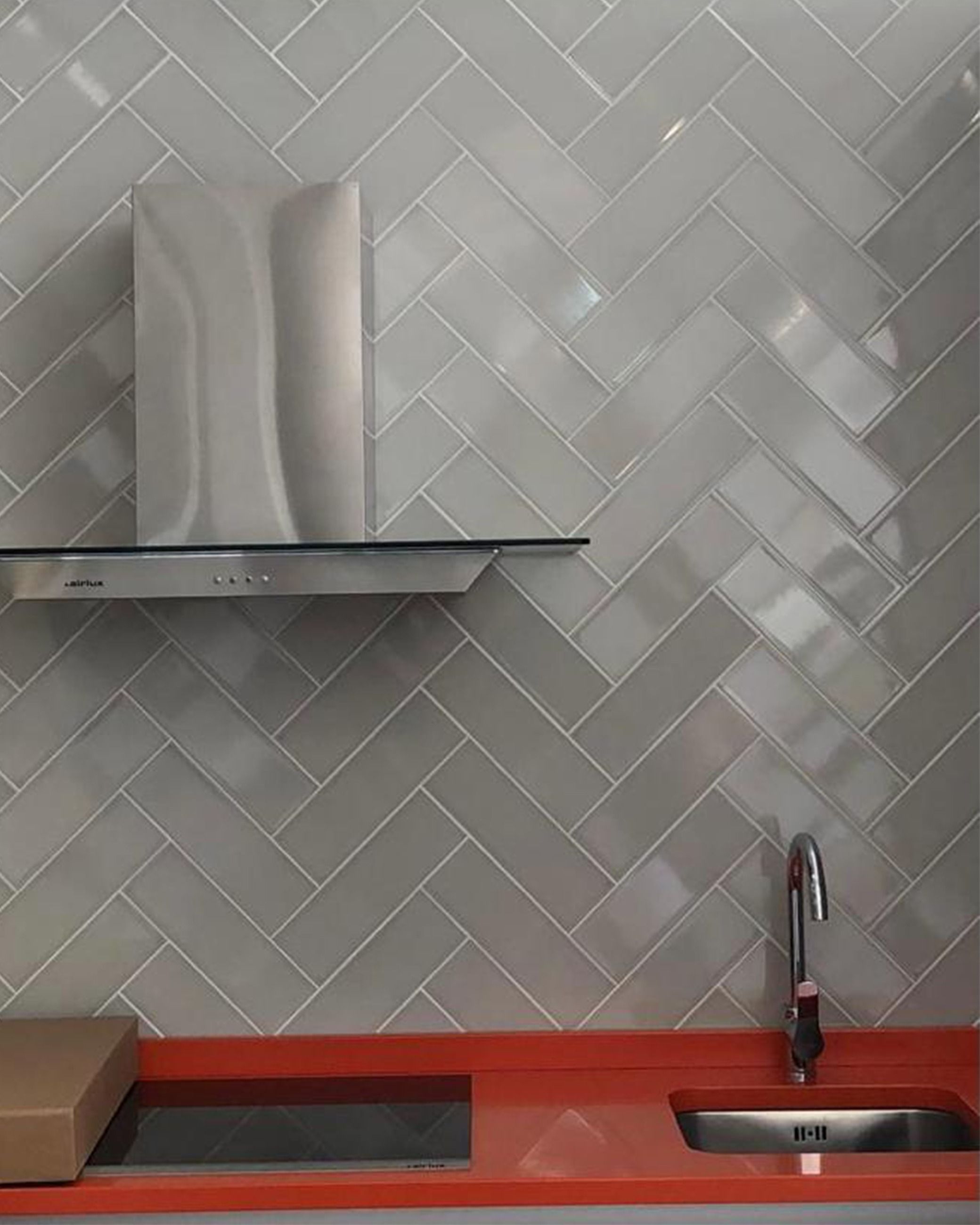 Evoke Steel Gloss - 300 x 100mm