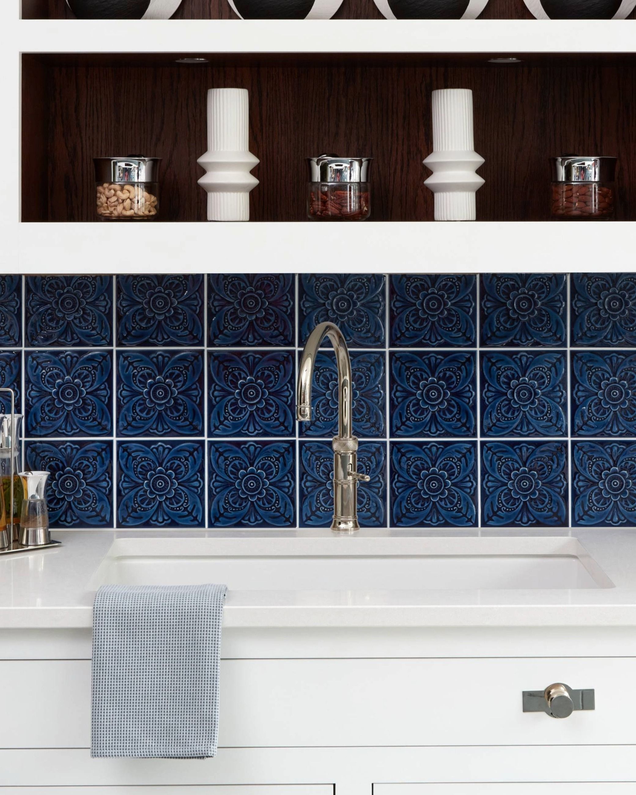 Signature Leeds Blue - 152 x 152mm