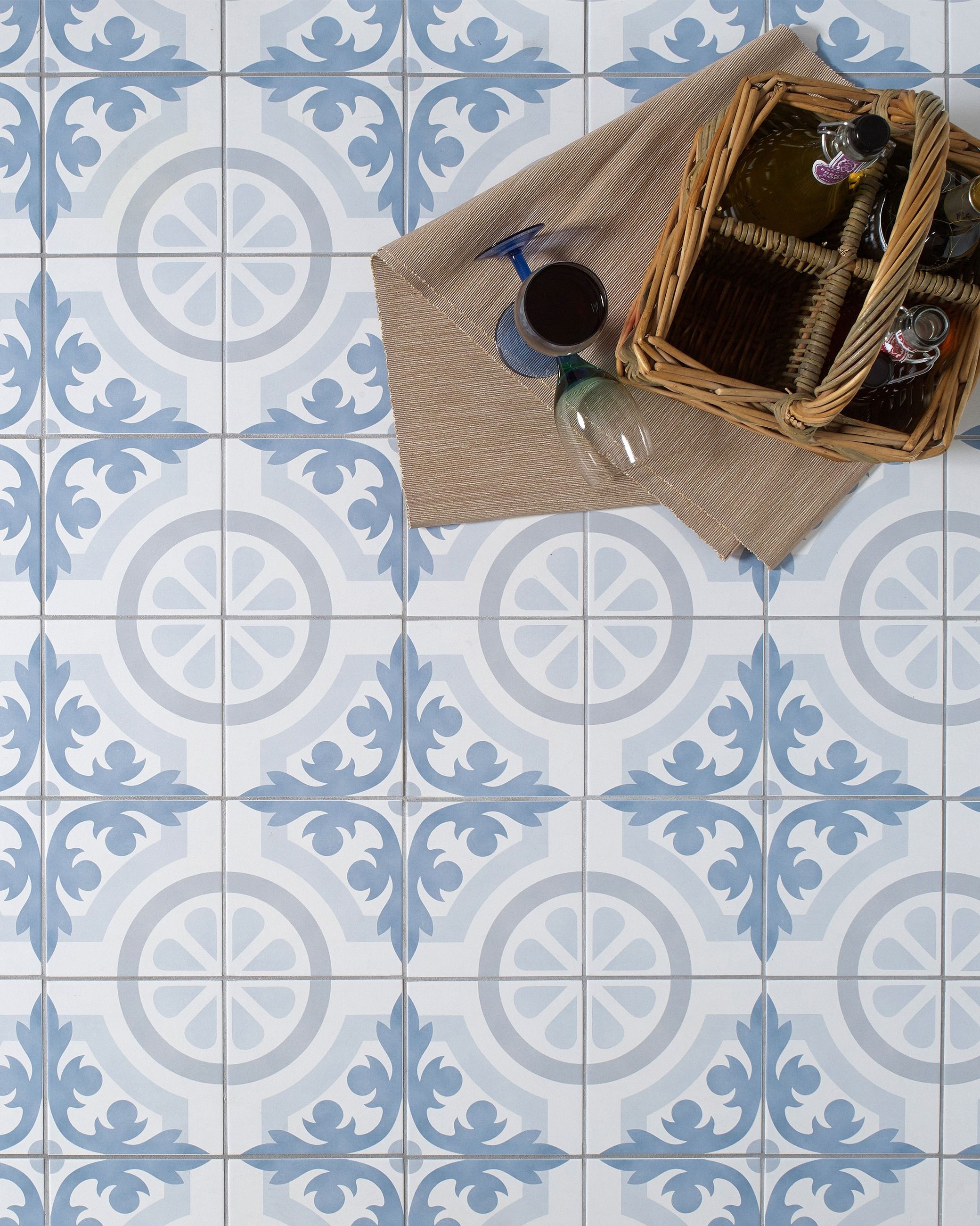 Parisienne Gloucester Décor - 150 x 150mm
