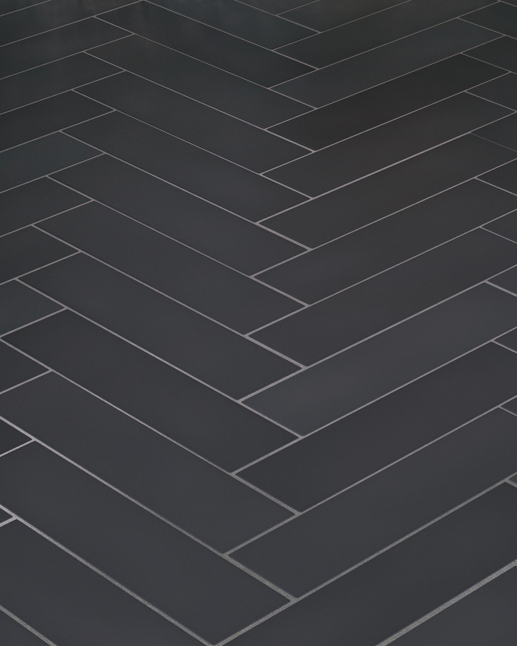 Storm Black City - 368 x 92mm